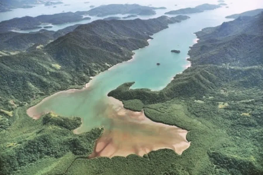 Saco do Mamanguá — Brazil's only tropical fjord